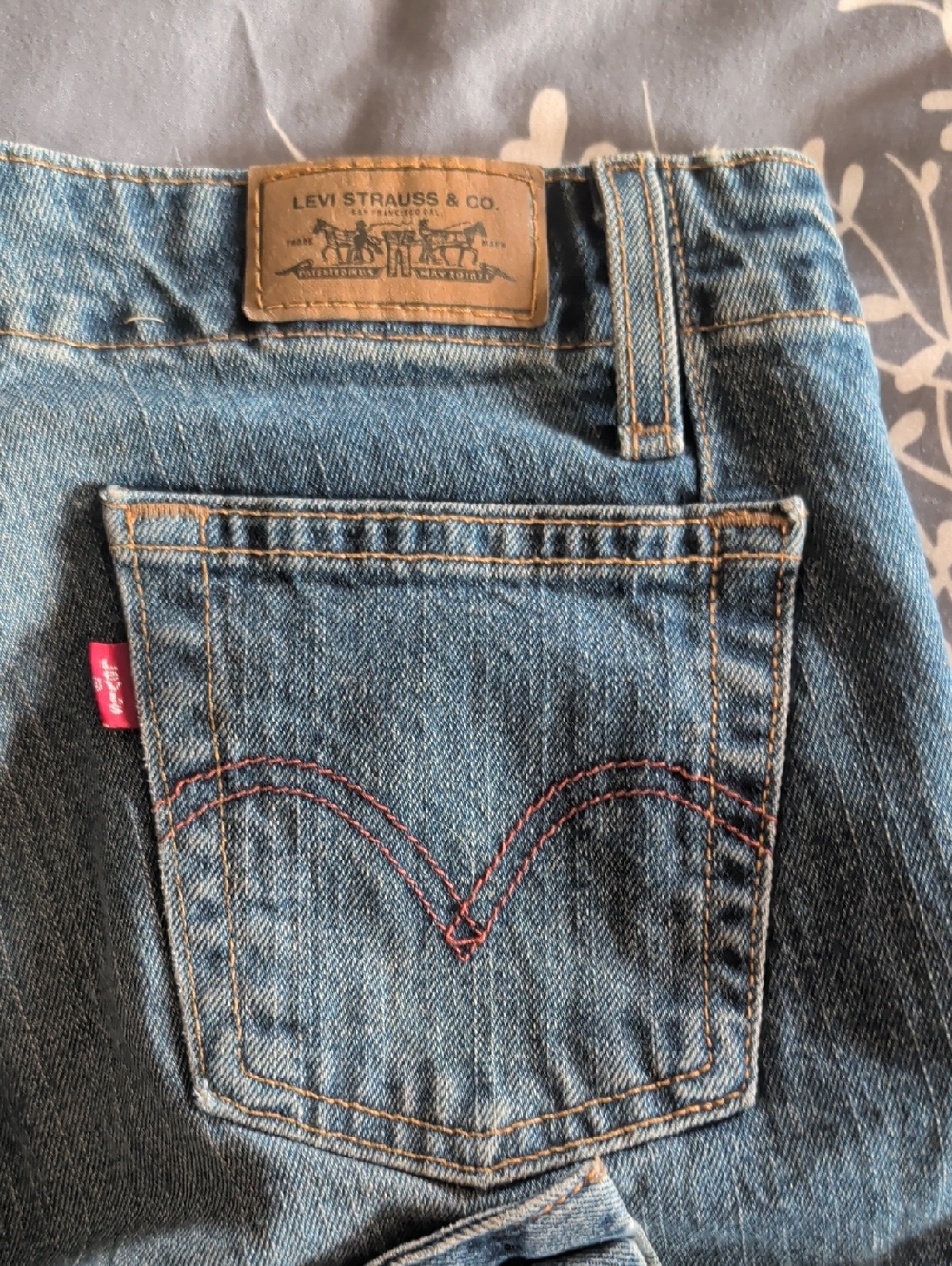 Levi's 5:15 Capri 99% Cotton Blue Jeans